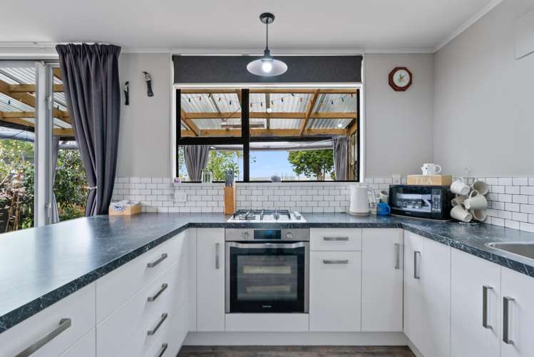10 Freshford Plains Station Road_0