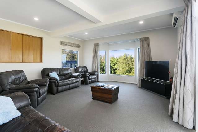 31 Robinson Terrace Rangatira Park_4