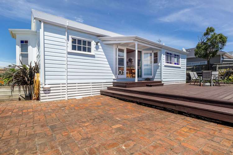 18 Morley Street New Plymouth Central_20