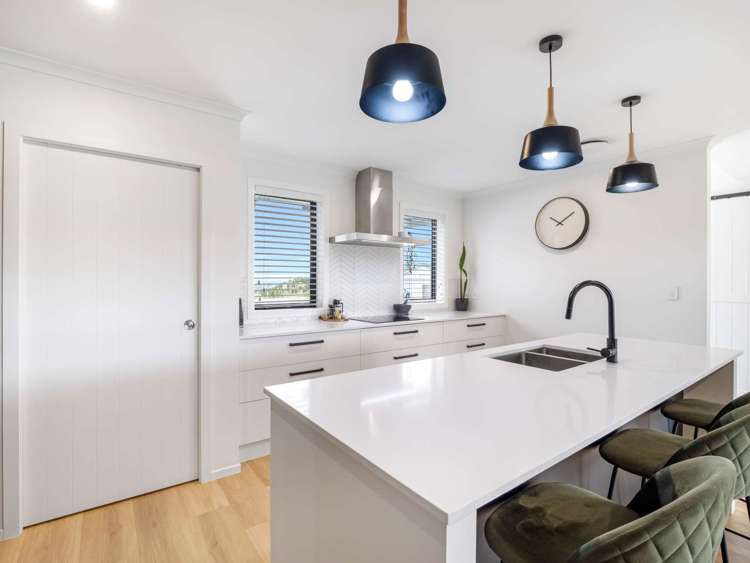 44 Tirimoana Place Otamatea_5