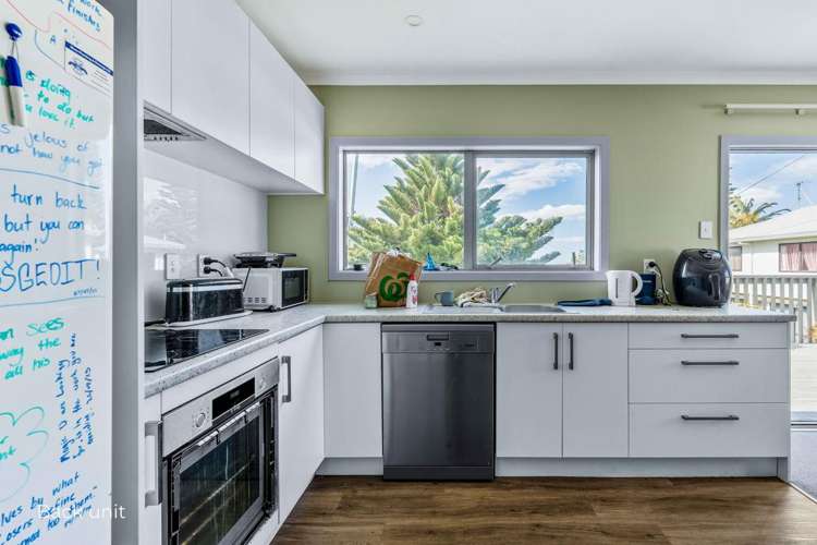 395 & 395A Oceanbeach Road Mount Maunganui_25