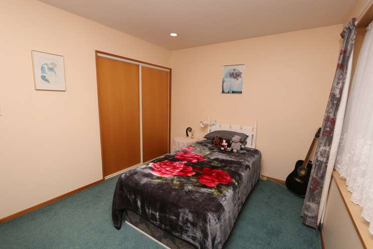 48 Reid Crescent Allenton_11