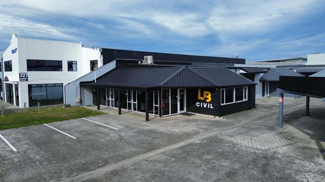 Prime Frontage in Proven Location