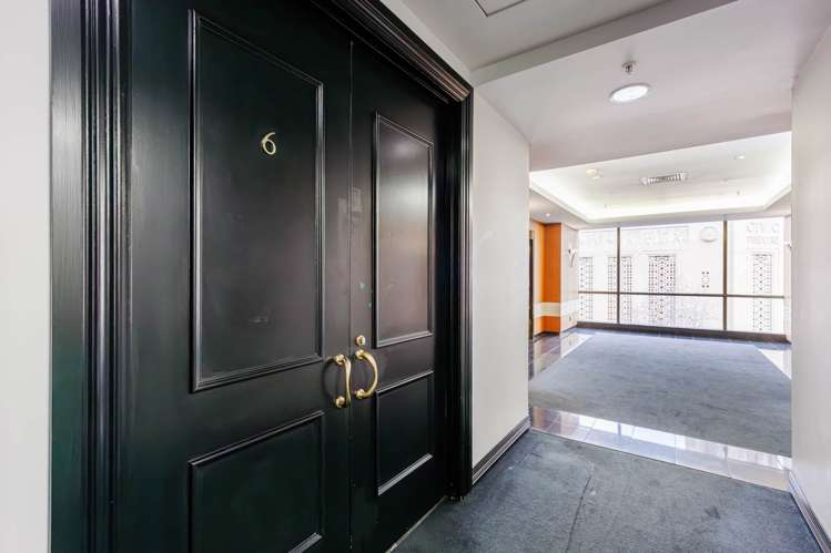 Unit 3/300 Queen Street City Centre_10