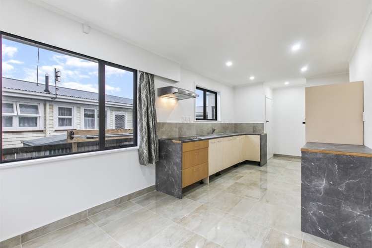206 Russell Road Manurewa_2