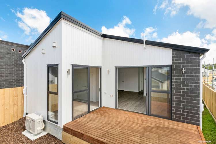 18 Horokaka Street Massey_11