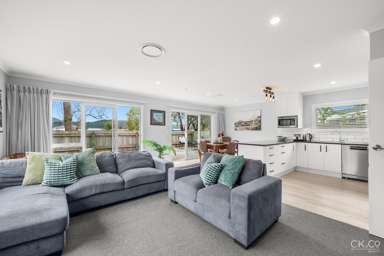 61A Shearer Crescent_3