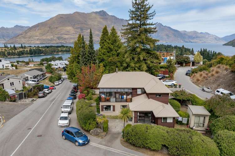 1 Salmond Place Queenstown_32