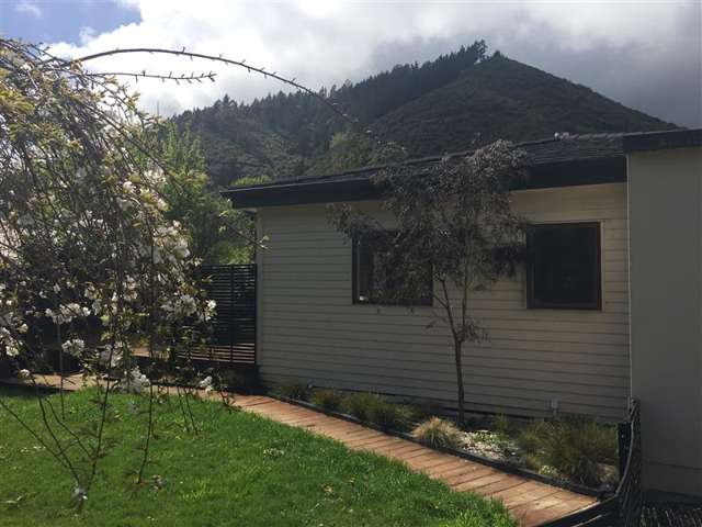 Sunny Home With A Rural Feel