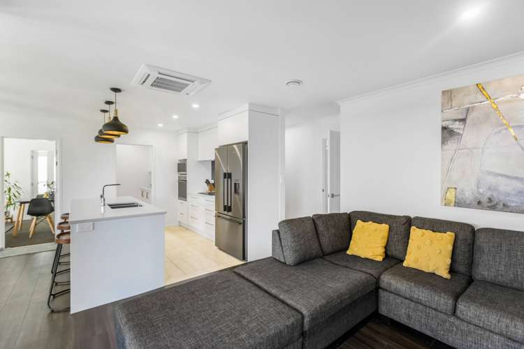 5 Te Aparangi Crescent Papakura_9