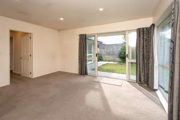 32 Surfers Place North New Brighton_9