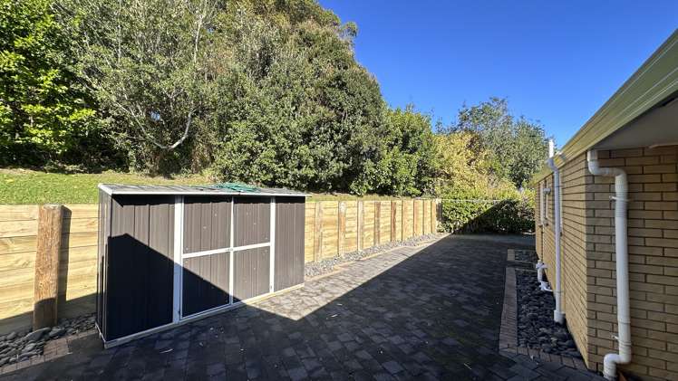 56 Burne Road Waitoki_25