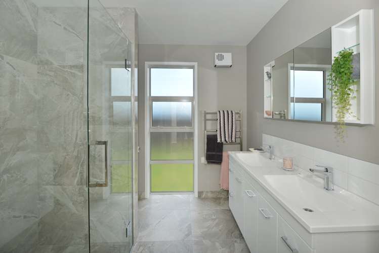 67 Stace Hopper Drive One Tree Point_12