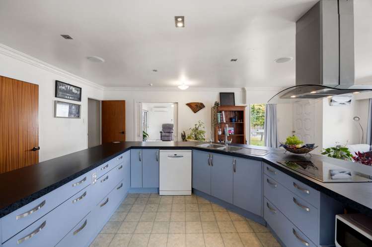 20 Anthony Crescent Bader_10