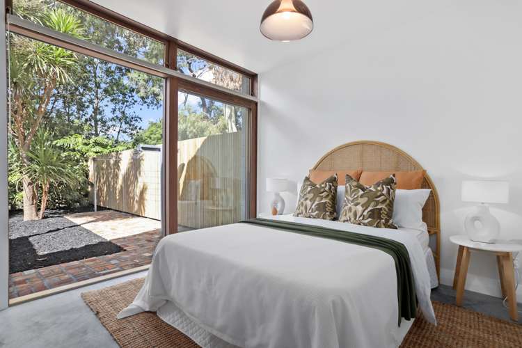 2 Malam Street Glen Eden_14