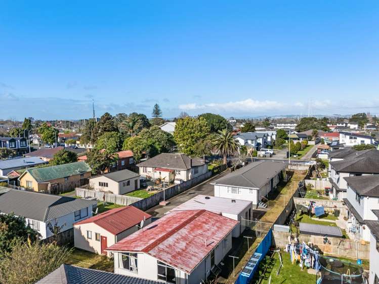 297 Massey Road Mangere East_25