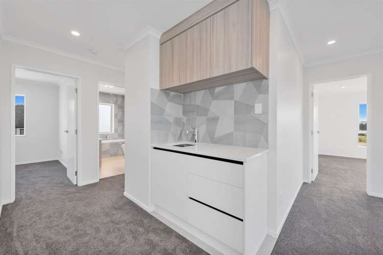 8 Uru Drive Flat Bush_16