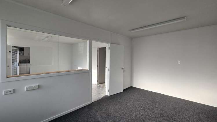 1/247 Archers Road Wairau Valley_9