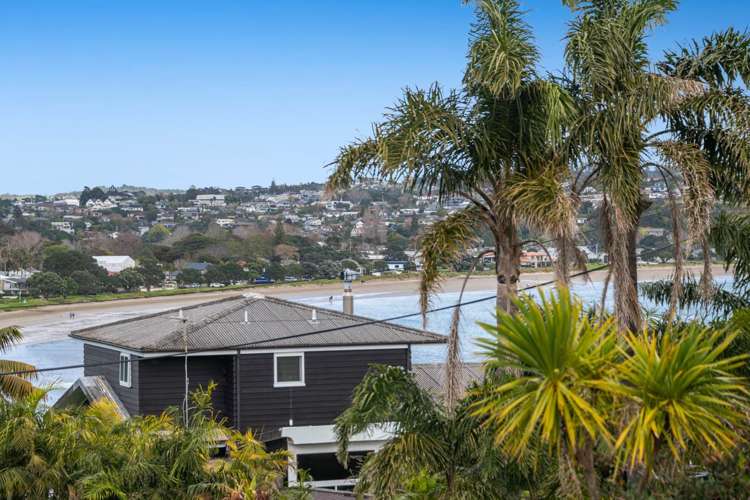 7A The Crescent Tindalls Beach_14