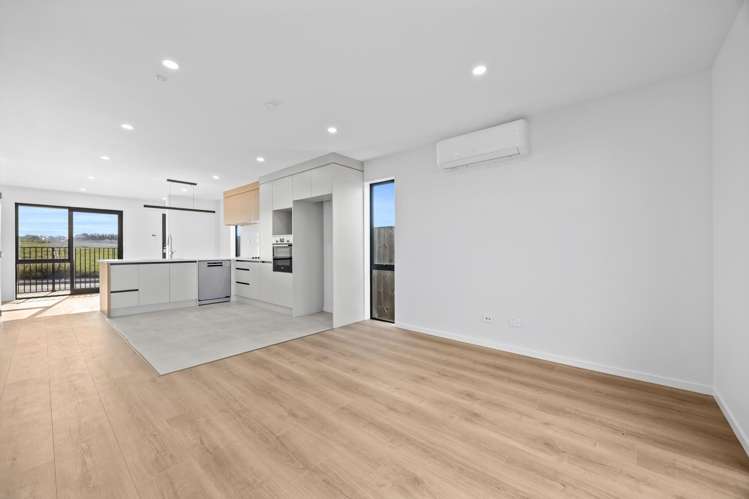 8 Harikoa Way Karaka_1