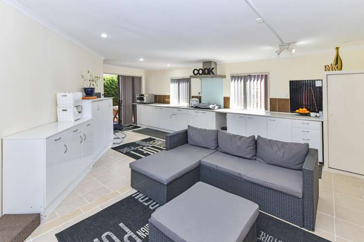 8 Greenmeadows Avenue Manurewa_16