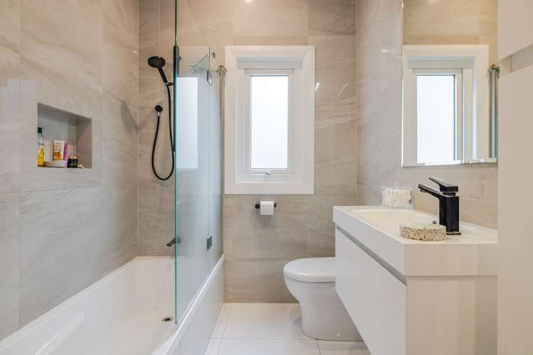 40 Shamrock Street Takaro_16