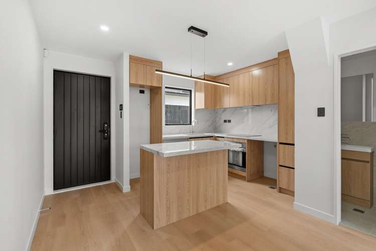 6/114 Coronation Road_2