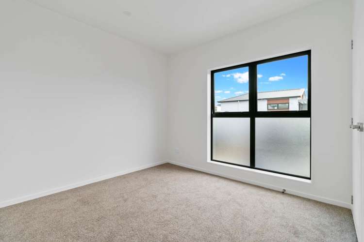 10, 11, 8/108 Mahia Road_5