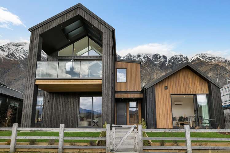 4 Taurus Lane Jacks Point_44