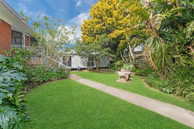 6 Youngs Road Papakura_23