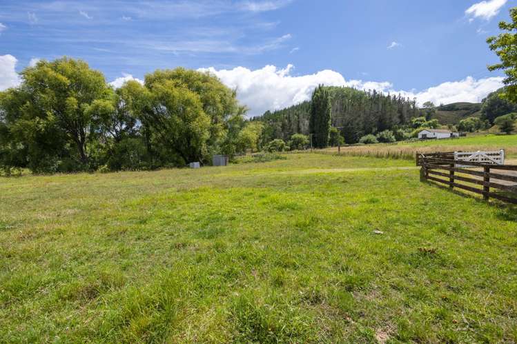 285 Waiomoko Road Whangara_27