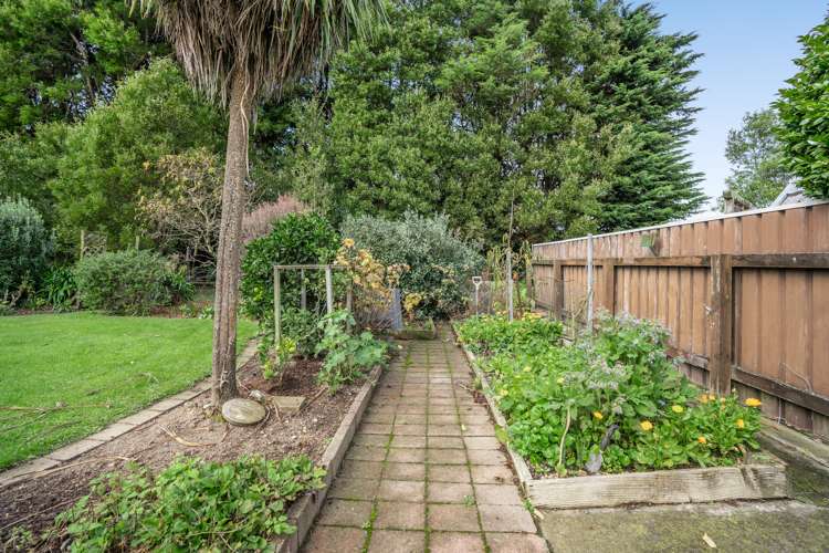 19 Deller Drive Carterton_21