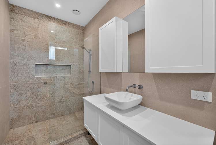 8 Collings Drive Lucas Heights_14