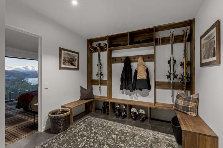 11 Sunrise Lane Queenstown_24