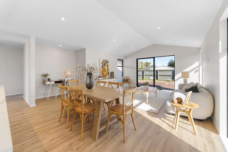 66A Neill Street Hornby_11