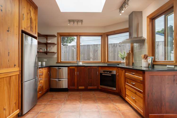 14 Whanake Street Titahi Bay_15