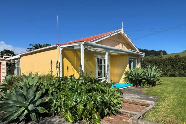 1059 Pouewe Street Kawhia_17