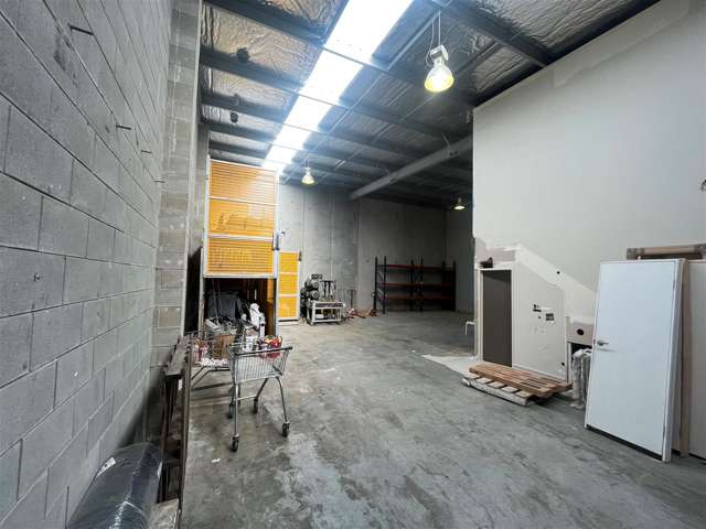 Unit B, 124 Penrose Road Mount Wellington_1
