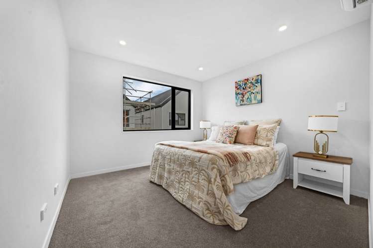 8 Murray Grey Lane Papakura_12