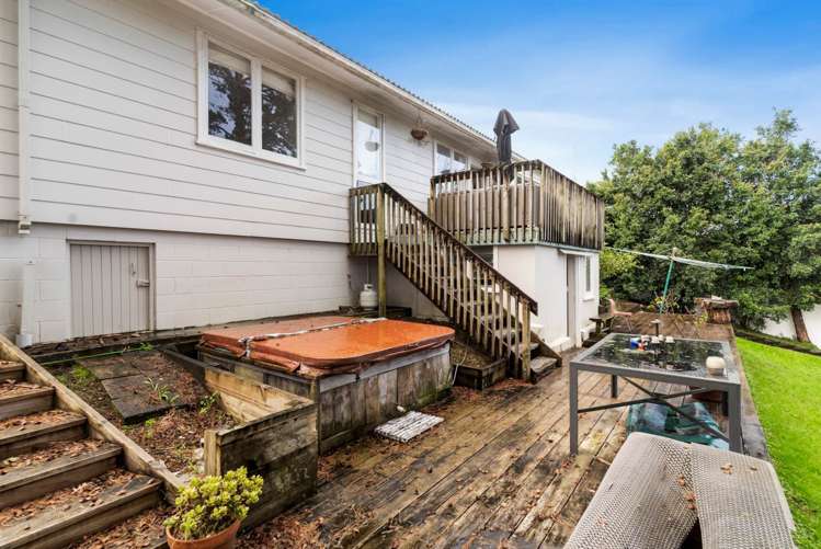 17 Lysander Crescent Beach Haven_12