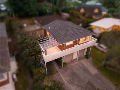 1/55 Ayton Drive_1