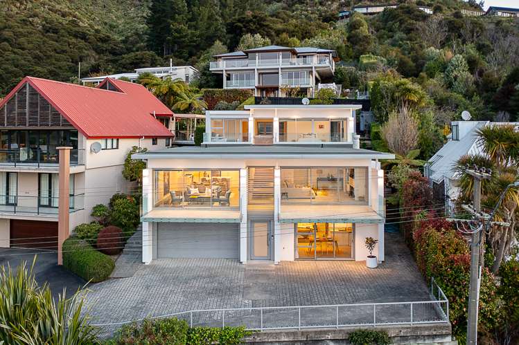 358 Waikawa Road Waikawa_34