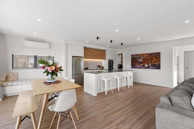 37 Tangaroa Place Poike_3