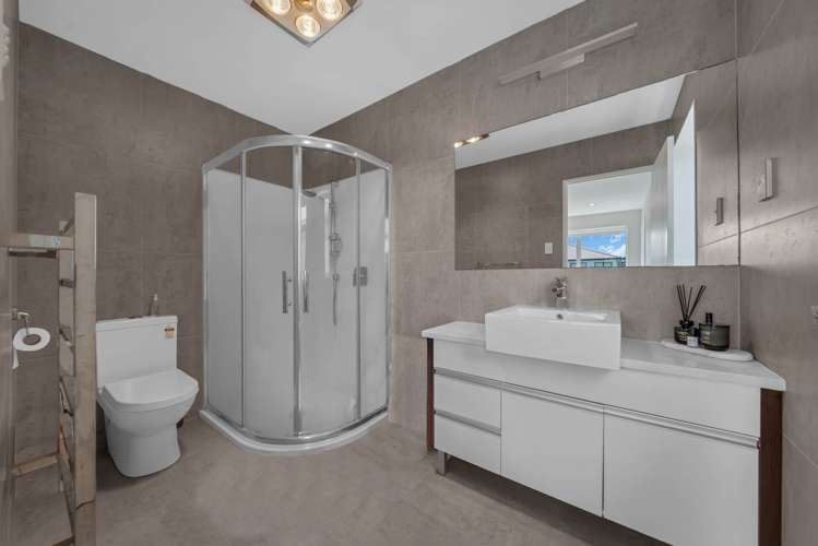 10 Puoro Street Flat Bush_26