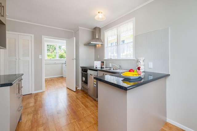 5 Maybelle Place Kelston_3