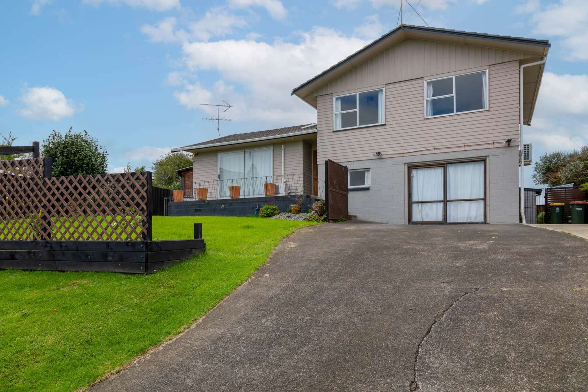 9 Waikaremoana Place Pakuranga Heights_0