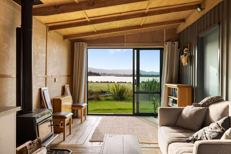 37 Pahoia Beach Road Whakamarama_22
