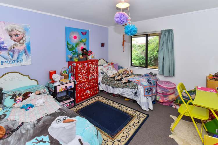 8 Hadley Wood Drive Wattle Downs_8