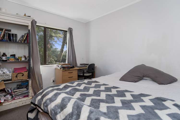 8 Poland Street Waikino_16