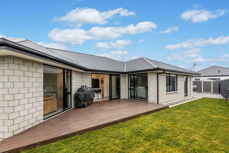 120 Northmoor Boulevard Rolleston_17